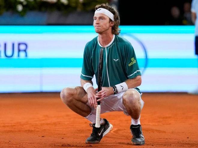 微弱优势逆 微弱优势逆