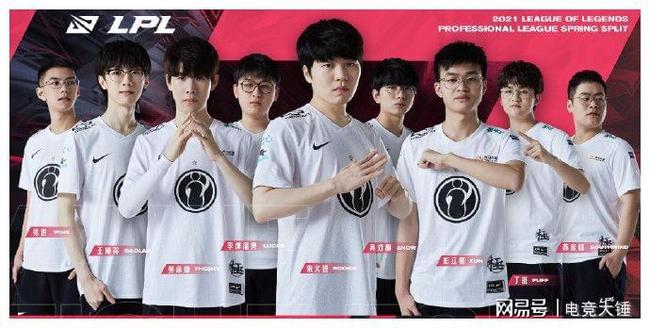 后腰与边后 后腰与边后