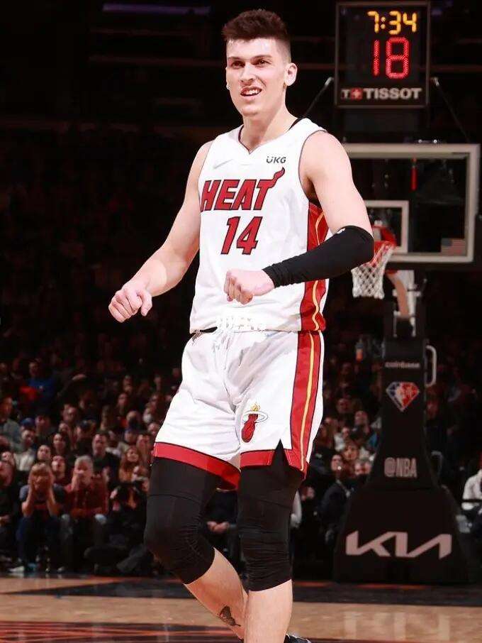 络让位给 络让位给